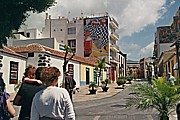 Spaziergang in der 'heimlichen' Hauptstadt v. LA PALMA, in 'Los Llanos de Aridane',  die 'Calle Real' hoch, von der Plaza aus aufgenommen