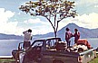 LAGO ATITLAN, ein Juwel_zusammen mit dem befreundeten guatemaltekischen Tierarzt Pedro (und seinem hutzeligen, störrischen, kalten Pickup) sowie einem jungen amerika- nischen 'traveller'-Paar_GUATEMALA 1974