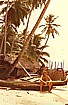 PANAMA 1974_totales Relaxen auf den kleinen Inselchen der CUNA-Indios im 'Archipielago de SAN BLAS' _hier kann man mit Indio - Einbäumen von Insel zu Insel paddeln_viele Inseln liegen dicht beeinander_ein wahres Paradies_ aller- dings fühle ich mich nach mehr-monatiger Reise gesundheit- lich schon sehr angeschlagen ... _Jochen A. Hübener