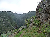 'El Tablado', am Aussichtspunkt über die Nordküste, aber Blick in den "Barranco de los Hombres"