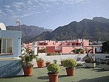 Isla 'LA PALMA', 'Triana', Stadtteil von 'Los Llanos de Aridane', Apartementhotel 'adjovimar' mit herrlichem Blick von der Dachterrasse Richtung 'Caldera de Taburiente'